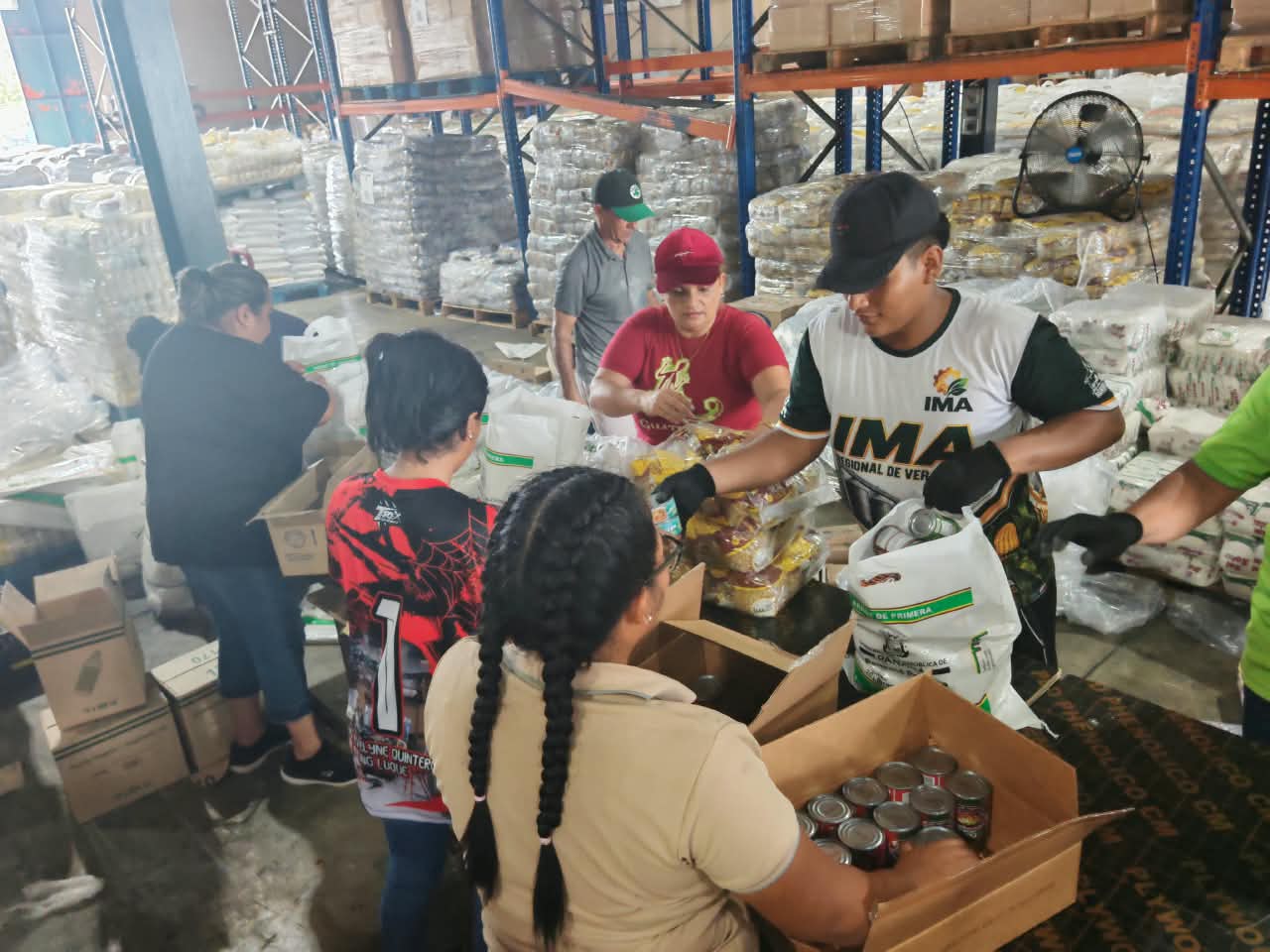 Más de 6 mil bolsas de alimentos del IMA garantizan la atención a familias afectadas por el sismo